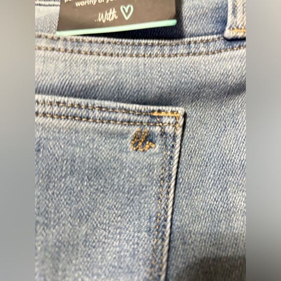 LuLaRoe Sky Blue Super Stretch Jeans - Picture 9 of 13